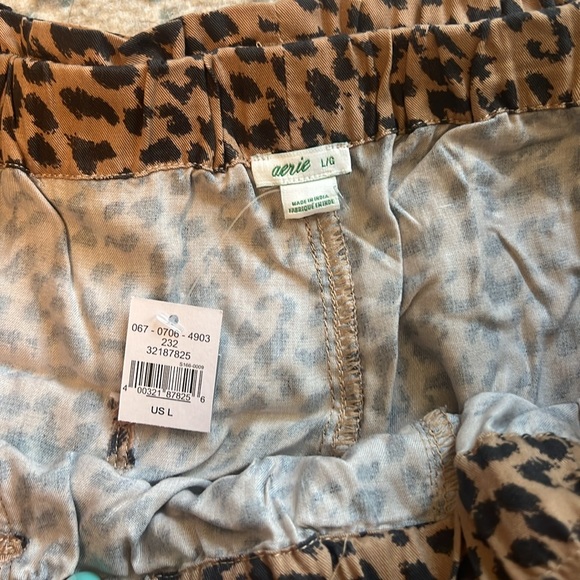 Aerie Leopard Print Paperbag Shorts - Picture 5 of 6